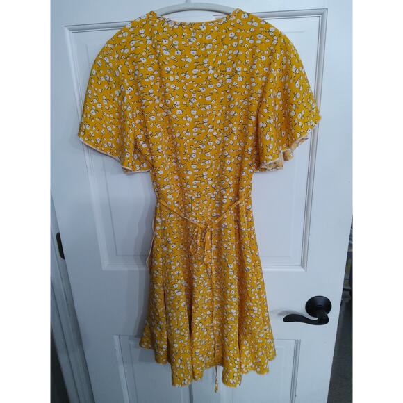 Y2K Women's yellow Floral romantic dress. Lightweight Flirty Cottagecore Medium - Picture 5 of 7